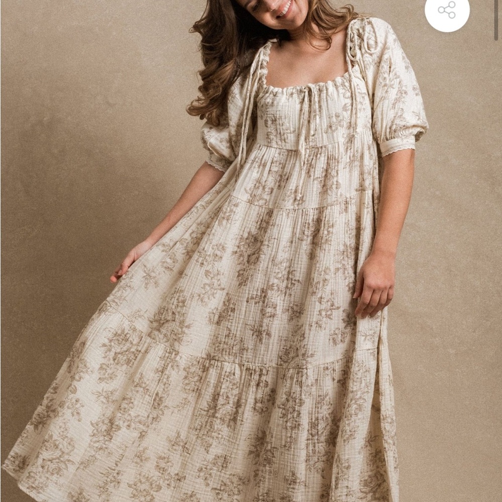 Floral Cream Maxi Dress